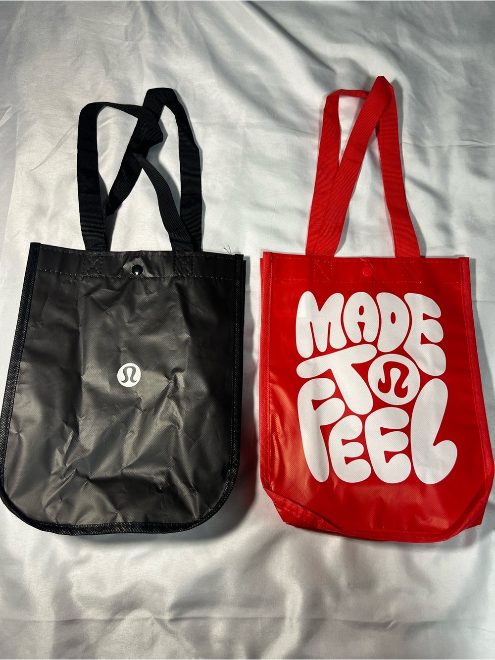 Lot of 2 LULULEMON Reusable Shopping Bags 9 x 11 Black Red Small Tote Bags
